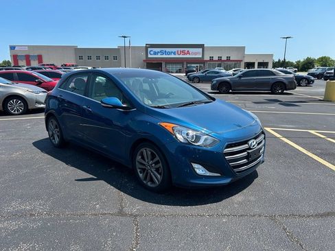 Used 2016 Hyundai Elantra GT w/ Option Group 03 FWD image 1
