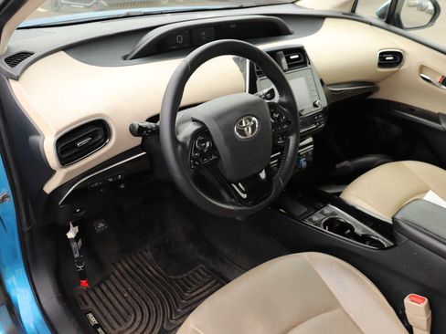 Used 2021 Toyota Prius XLE w/ Carpet Mat Package (TMS) AWD/4WD image 10
