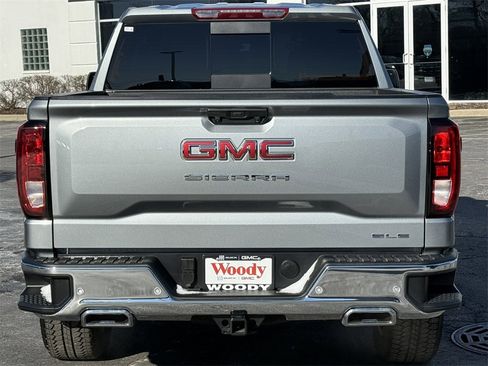 Certified 2025 GMC Sierra 1500 SLE w/ X31 Off-Road Package image 7