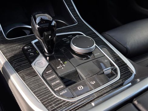 Used 2022 BMW X7 xDrive40i w/ M Sport Package image 20