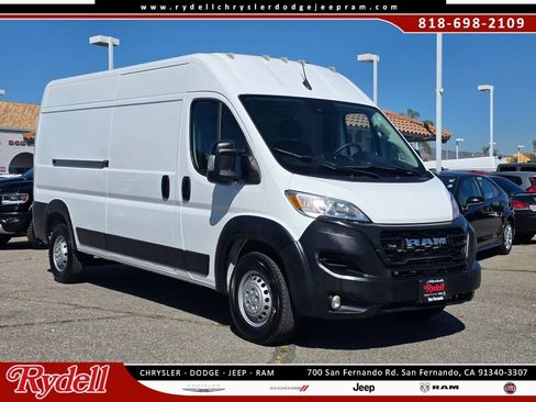 Used 2025 RAM ProMaster 2500 w/ Convenience Group FWD image 1