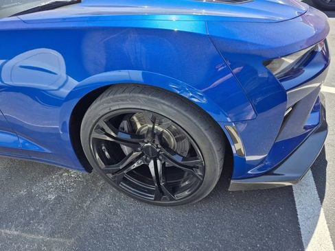 Used 2016 Chevrolet Camaro SS RWD image 5