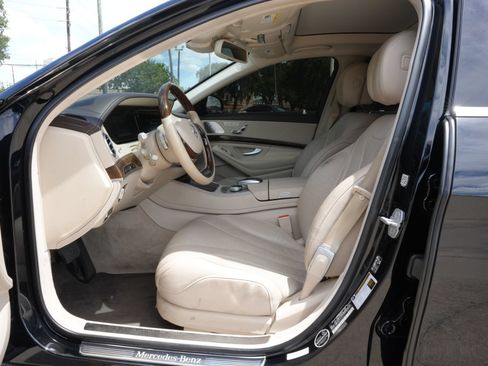 Used 2017 Mercedes-Benz S 550 Sedan image 15