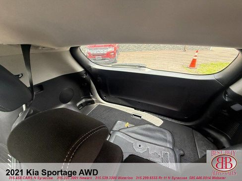 Used 2021 Kia Sportage LX w/ LX AWD Popular Package image 13
