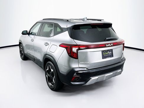 Used 2025 Kia Seltos S FWD image 5