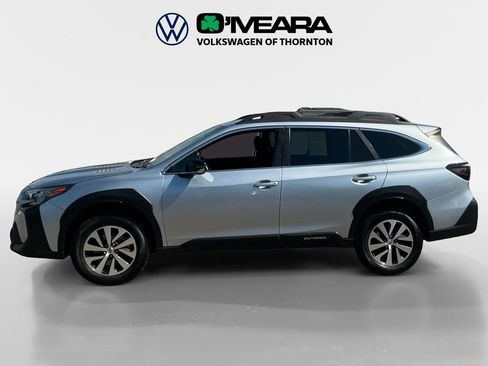 Used 2023 Subaru Outback Premium AWD/4WD image 2