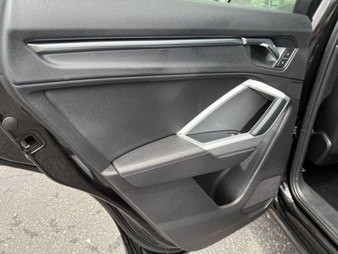 Used 2020 Audi Q3 2.0T Premium Plus image 23