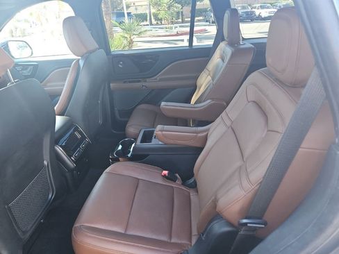 Used 2023 Lincoln Aviator Reserve w/ Equipment Group 201A AWD/4WD image 3