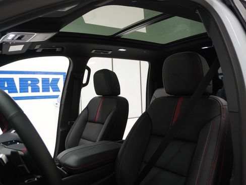 New 2026 Chevrolet Traverse RS w/ LPO, Floor Liner Package image 19