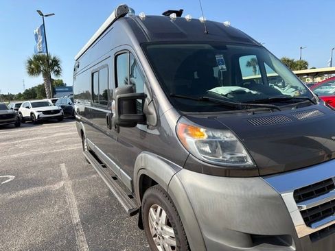 Used 2017 RAM ProMaster 3500 w/ Premium Appearance Group FWD image 6