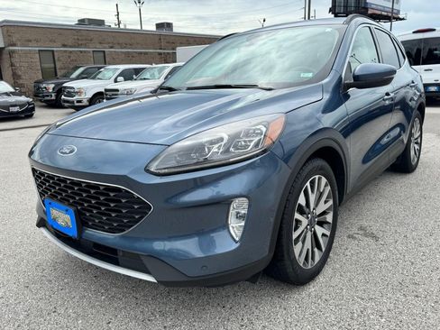Used 2020 Ford Escape Titanium FWD image 8