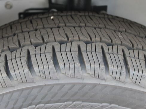 New 2025 Ford Transit 250 148 Medium Roof w/ Load Area Protection Package image 13