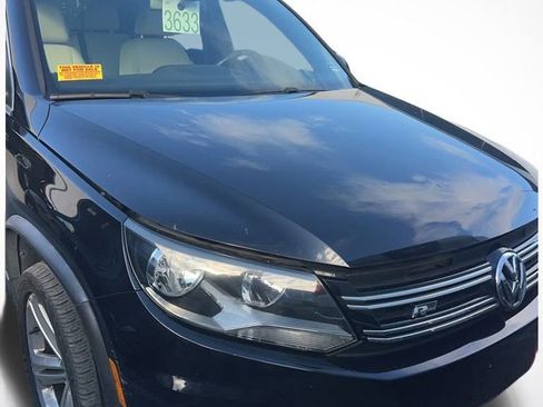 Used 2016 Volkswagen Tiguan R-Line image 11