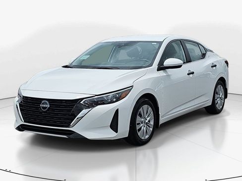 Used 2025 Nissan Sentra S FWD image 8