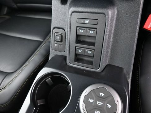 New 2025 Ford Bronco Badlands w/ Sasquatch Package image 12