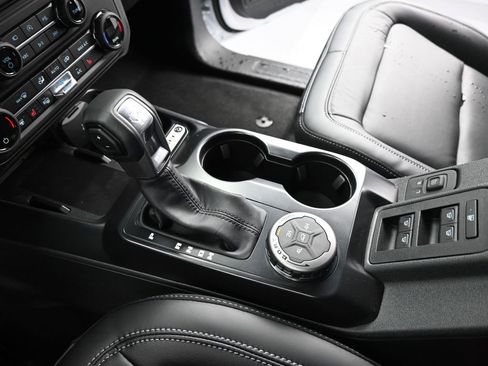 New 2026 Ford Bronco Outer Banks image 15