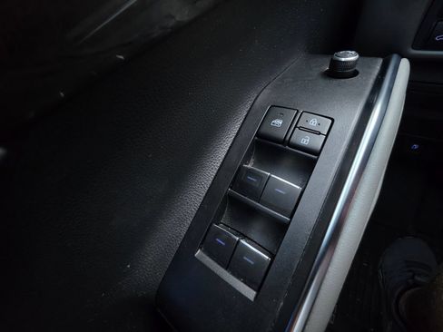 Used 2021 Toyota Highlander Platinum AWD/4WD image 17