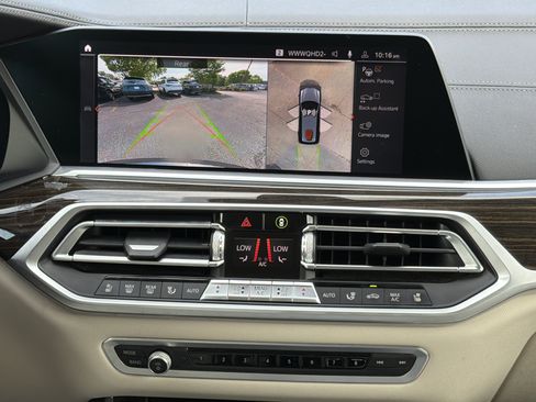 Used 2020 BMW X7 xDrive40i w/ Premium Package AWD/4WD image 4