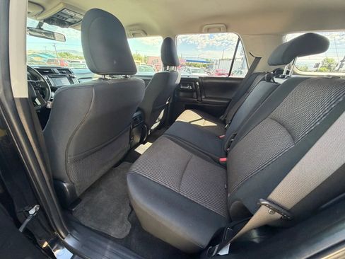 Used 2017 Toyota 4Runner TRD Off-Road AWD/4WD image 18