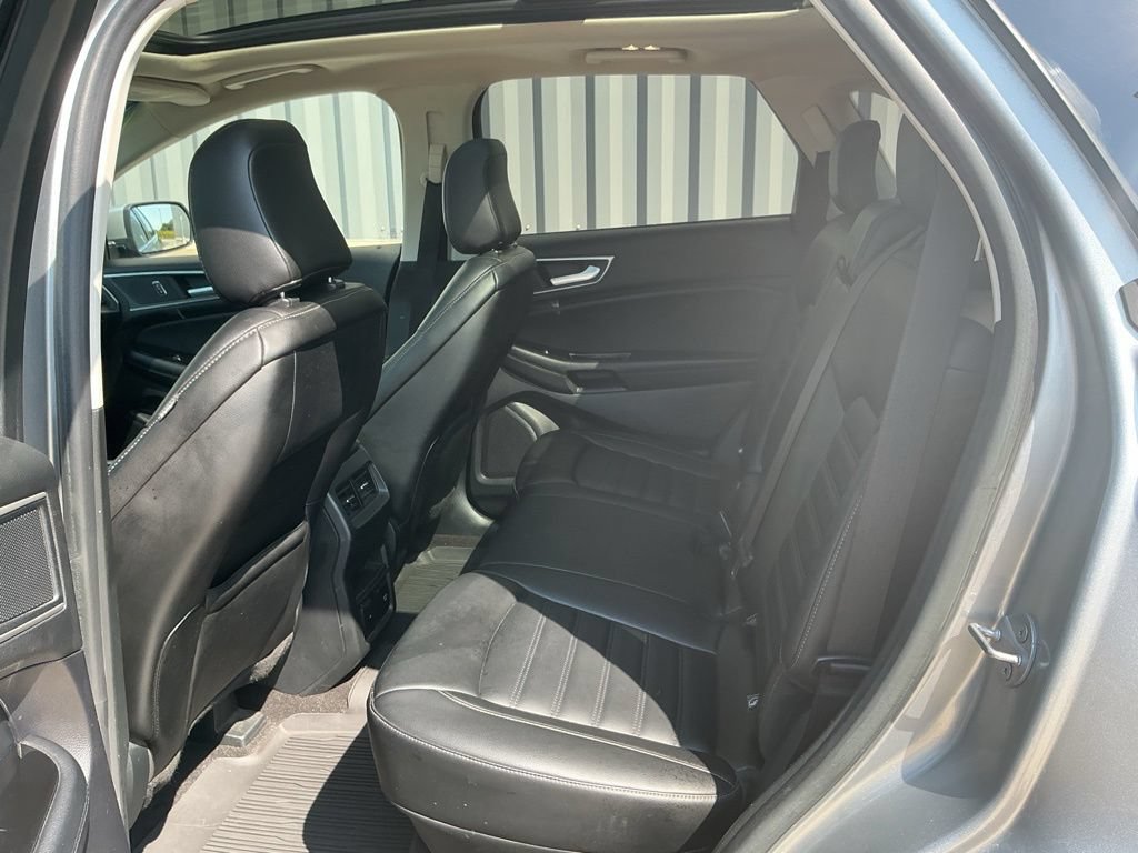 Used 2020 Ford Edge SEL w/ Convenience Package AWD/4WD image 16