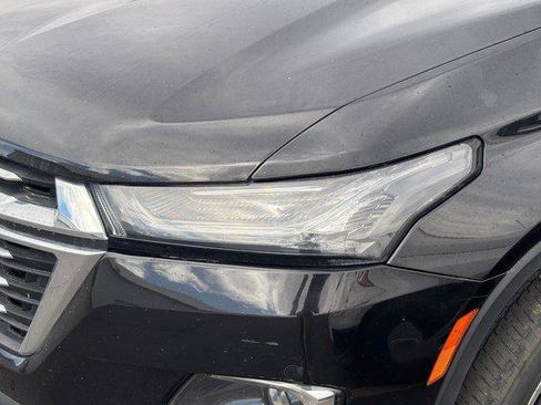Used 2023 Chevrolet Traverse LT image 7