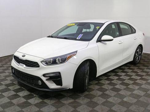 Used 2020 Kia Forte LXS FWD image 5