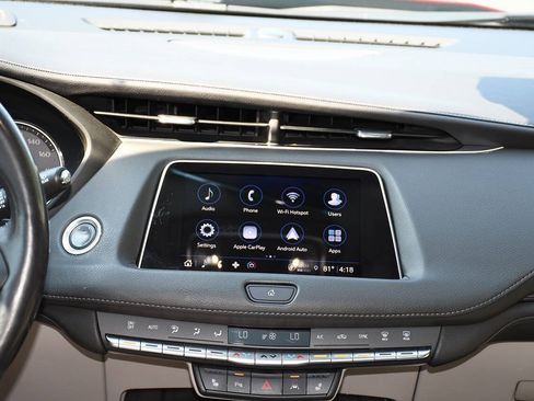 Used 2023 Cadillac XT4 Luxury w/ Cold Weather Package FWD image 29