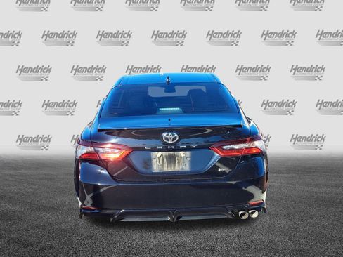 Used 2021 Toyota Camry SE w/ Convenience Package image 6