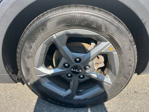 Used 2025 Kia K4 FWD image 30