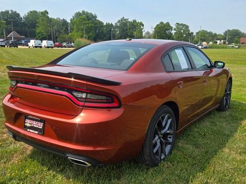 Used 2020 Dodge Charger SXT w/ Blacktop Package RWD image 26