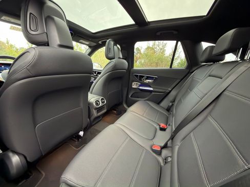 New 2026 Mercedes-Benz GLC 300 image 15