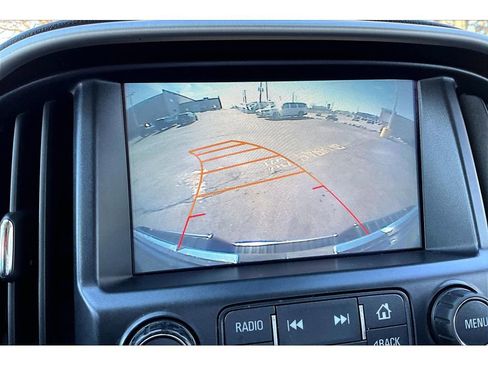 Used 2016 GMC Canyon SLT image 27