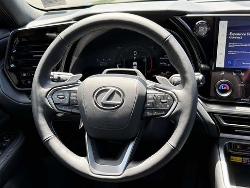 Used 2026 Lexus TX 350 AWD w/ Technology Package image 9