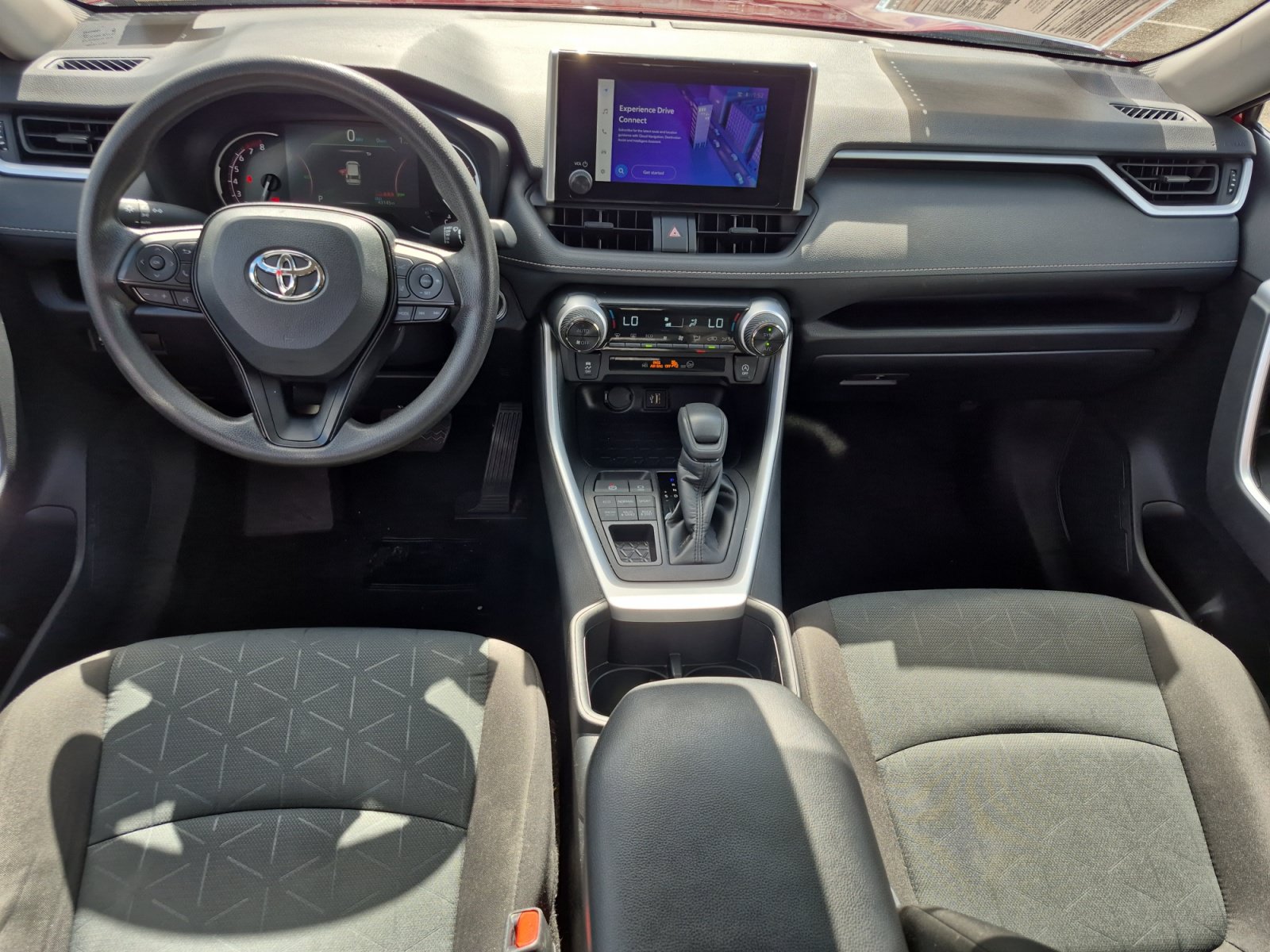 Used 2025 Toyota RAV4 XLE AWD/4WD image 24