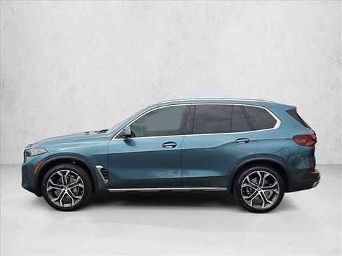 Used 2025 BMW X5 sDrive40i w/ Parking Assistance Package RWD image 9