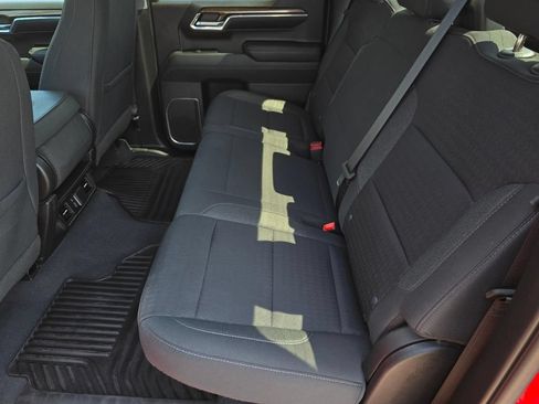 Used 2023 Chevrolet Silverado 1500 LT AWD/4WD image 32