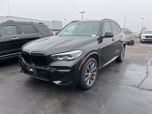 Used 2022 BMW X5 xDrive40i w/ M Sport Package image 4