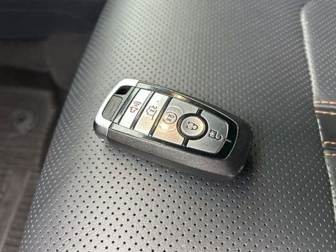 Used 2023 Ford Expedition Platinum image 50