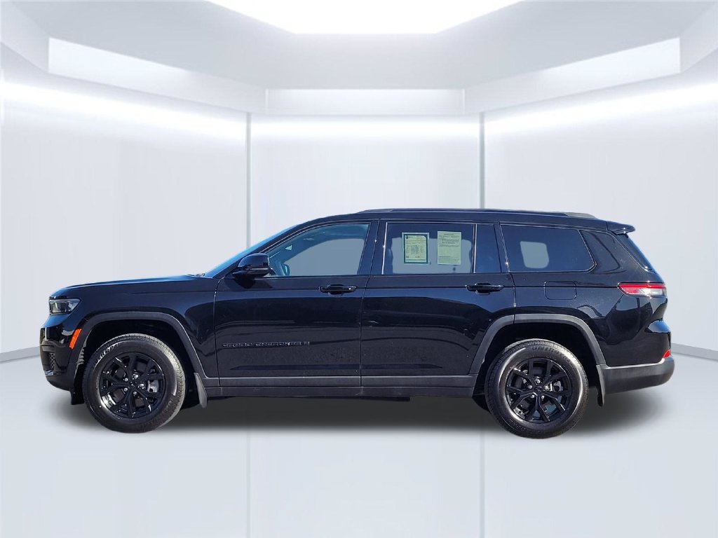 Used 2024 Jeep Grand Cherokee L Altitude AWD/4WD image 7