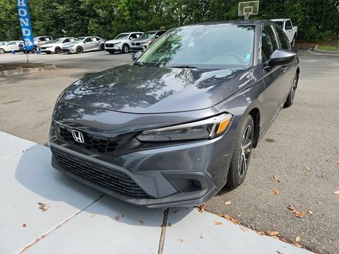 Used 2023 Honda Civic LX image 2