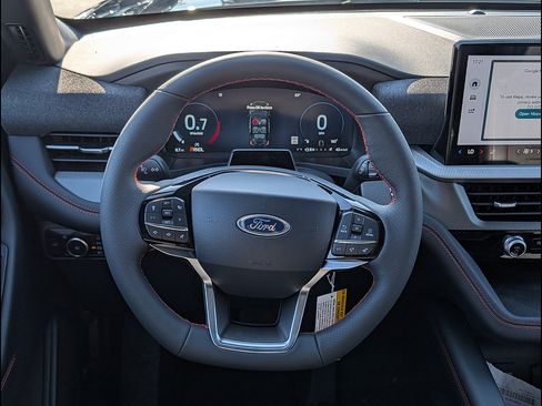 New 2026 Ford Explorer ST-Line w/ ST-Line Street Pack AWD/4WD image 17