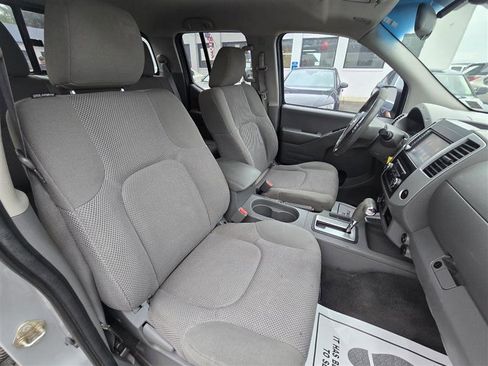 Used 2019 Nissan Frontier SV image 20