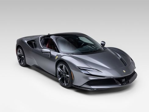 Certified 2024 Ferrari SF90 Spider AWD/4WD image 15