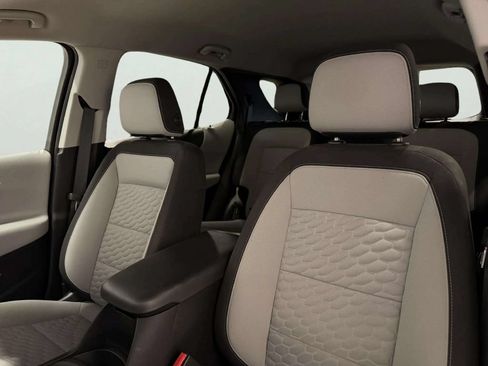 Used 2021 Chevrolet Equinox LT FWD image 15