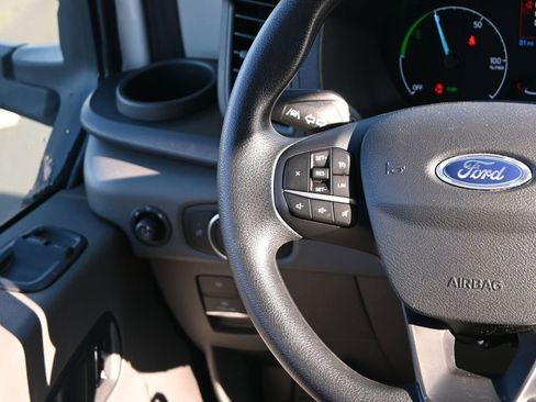 New 2023 Ford E-Transit 148 High Roof Extended image 25