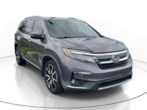 Used 2019 Honda Pilot Touring image 3