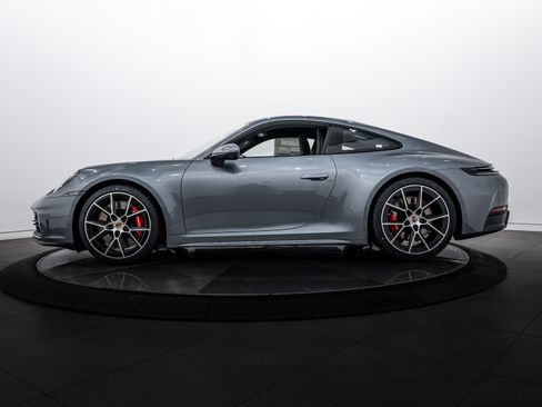 New 2026 Porsche 911 Carrera 4S image 2