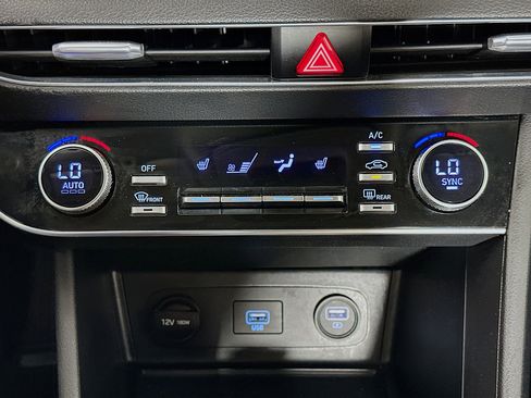 Used 2021 Hyundai Sonata SEL w/ Preferred Accessory Package image 23