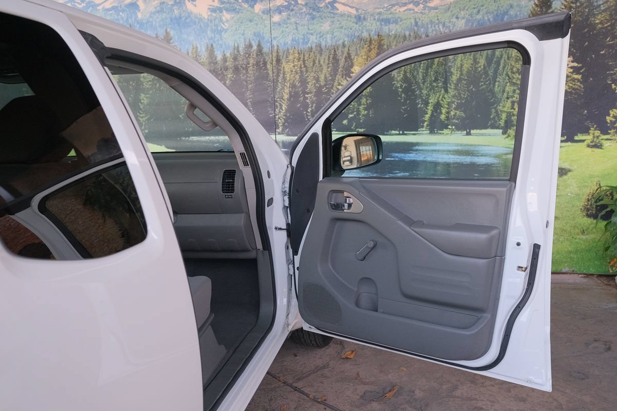 Used 2019 Nissan Frontier S RWD image 29