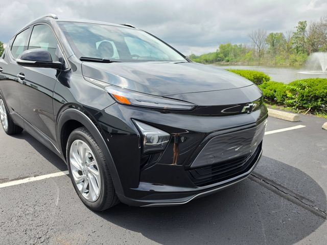 Used 2023 Chevrolet Bolt EUV LT FWD image 16